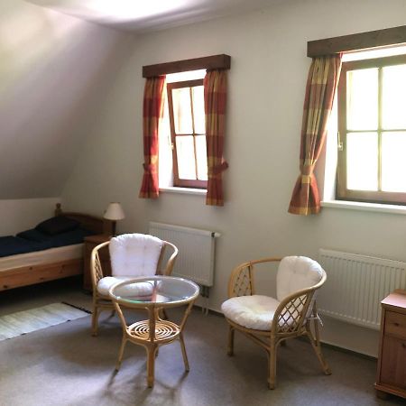 Mala Svata Hora - Penzion & Restaurace Mníšek pod Brdy Zewnętrze zdjęcie