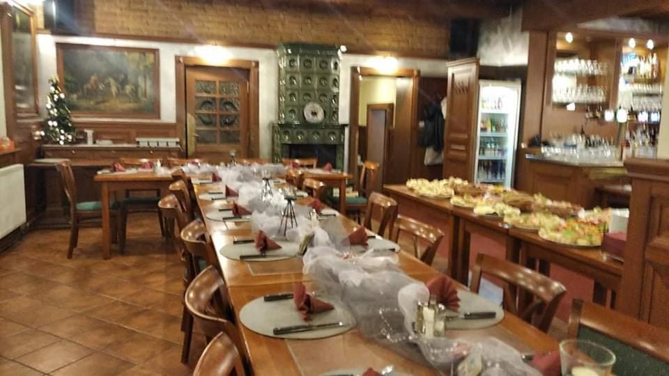 Mala Svata Hora - Penzion & Restaurace Mníšek pod Brdy Zewnętrze zdjęcie