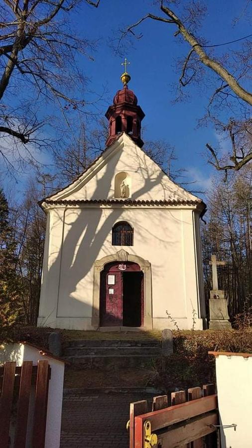 Mala Svata Hora - Penzion & Restaurace Mníšek pod Brdy Zewnętrze zdjęcie